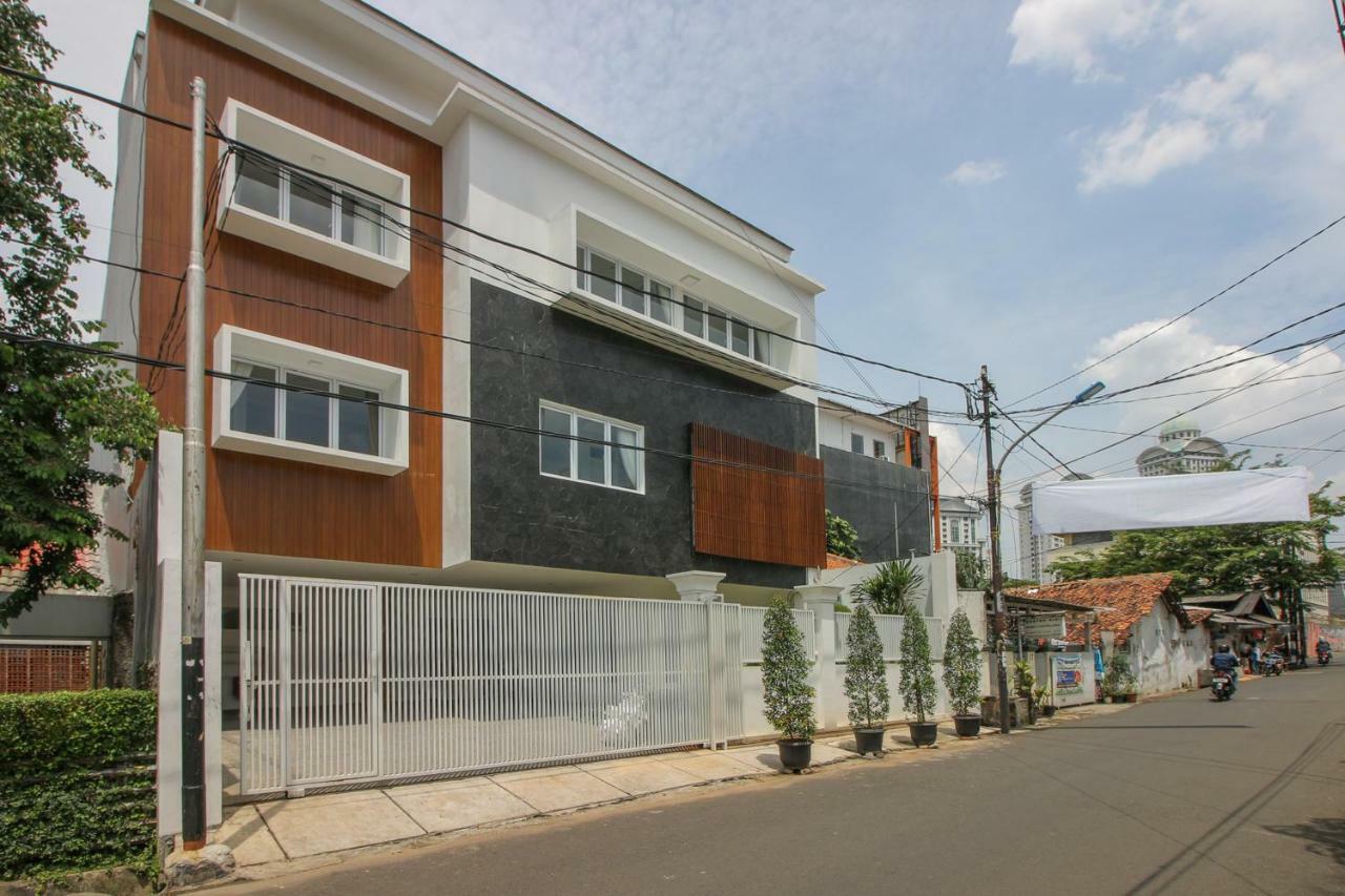 Guest house Airy Syariah Kebayoran Lama Kpbd 11 Jakarta