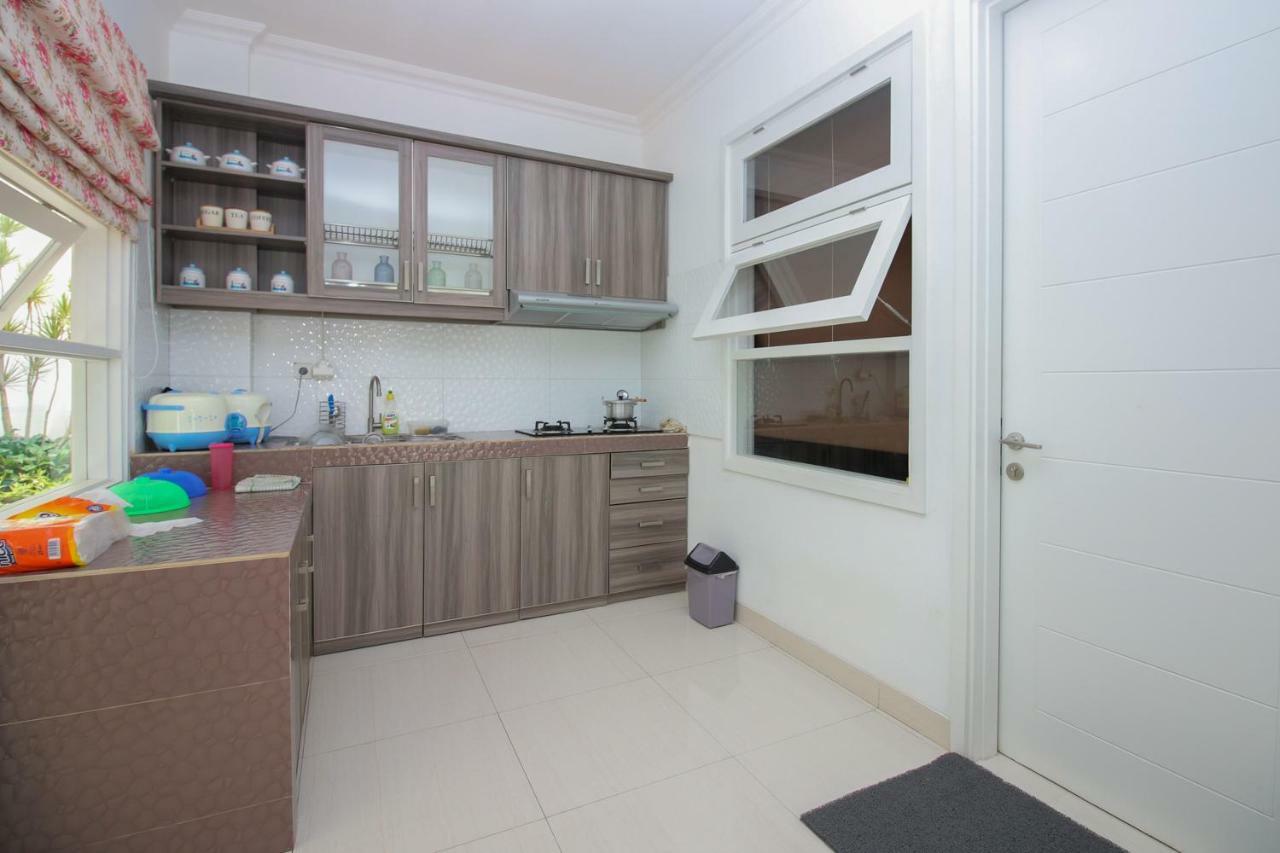 Airy Syariah Kebayoran Lama Kpbd 11 3* Jakarta